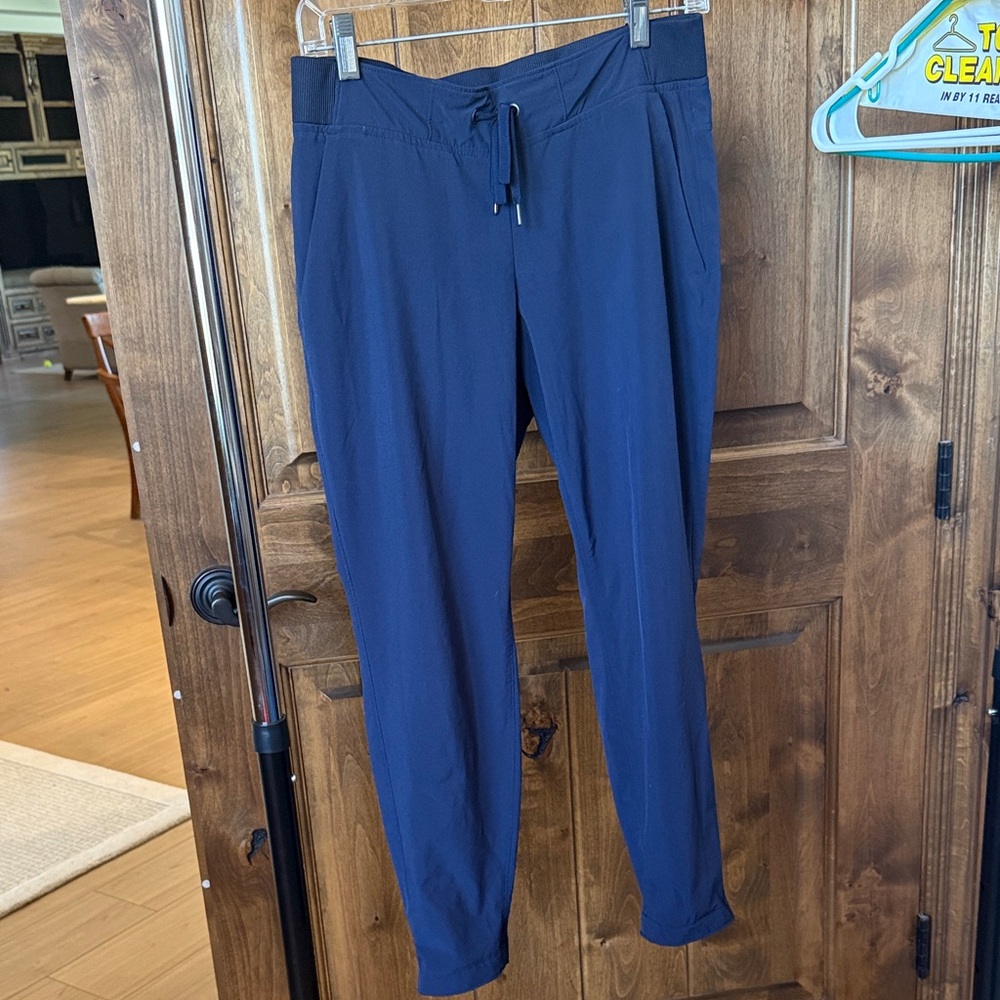Athleta Navy Track Pants (size 6 Petite)